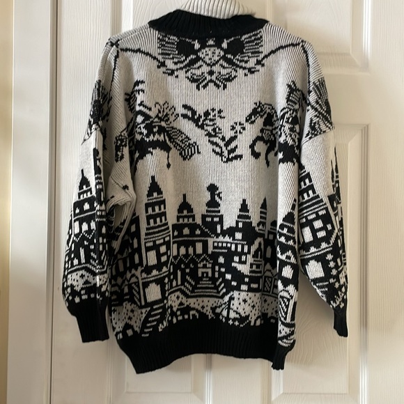 Vintage The Bay metallic holiday knight and horse village sweater oversized - Picture 8 of 8